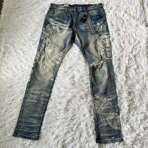 Smoke rise Men’s Slim Tapered fit distressed Jeans size 34/34 Vanilla blue